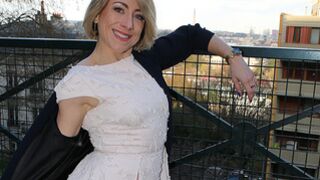 Sexy French stepmom getting anal banged