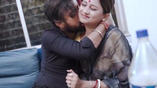 Indian Couple Fucking - Newly Married Housewife Banged Hard By Her Hubby