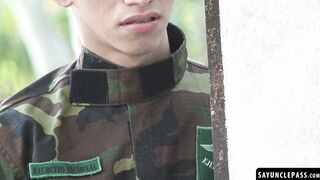 Glenn Hut & Frank Bauer take a break to release their lust