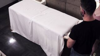 Hiding massause plays with meat during massage - Valentina Nappi, Lauren Phillips