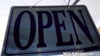 Boner Rion King drilled hard the welcoming shaved cunt of sexy stepmom Preston Lee