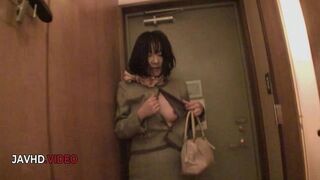 Passionate Kiyoe Majima Vibrates Bushy Beaver